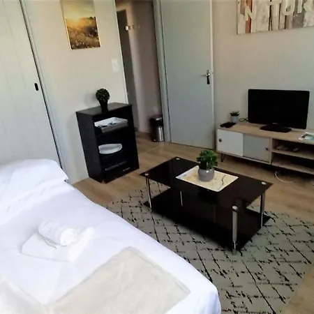 Apartmán Le Debussy - Studio - Wifi Fibre- Centre Ville- Parking Tarbes